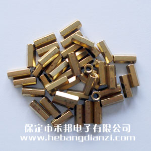 六角雙通 M4*15mm